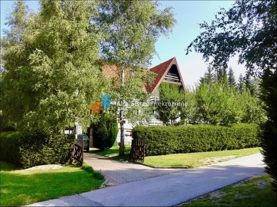Prodaja, kuća, 230m², Palisad, Zlatibor