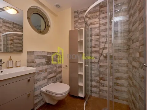 Izdavanje, trosoban stan, 190m², Budva, Crna Gora - image 9