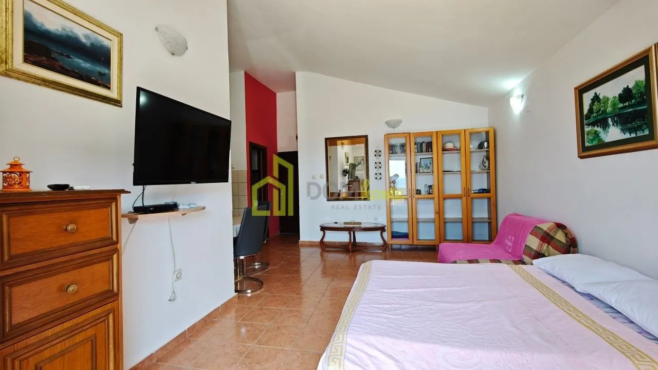 Prodaja, jednosoban stan, 44m², Rafailovići, Budva