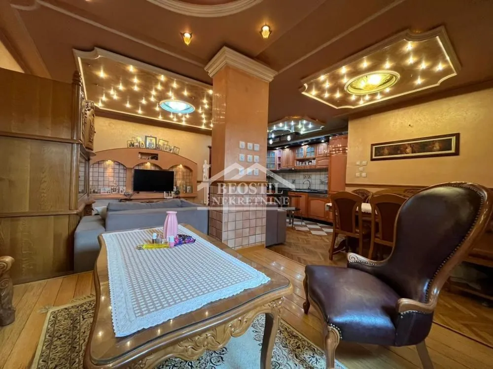 Prodaja, trosoban stan, 67m², Centar, Smederevo
