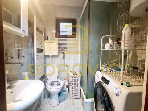 Sale, house, 108m², Uciteljsko Naselje, Zvezdara Sve Podlokacije - image 9