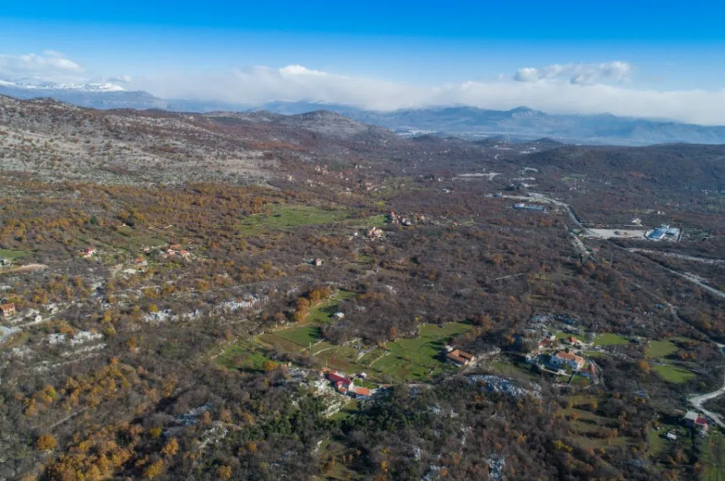 Prodaja, plac, 40000m², Brežine, Podgorica
