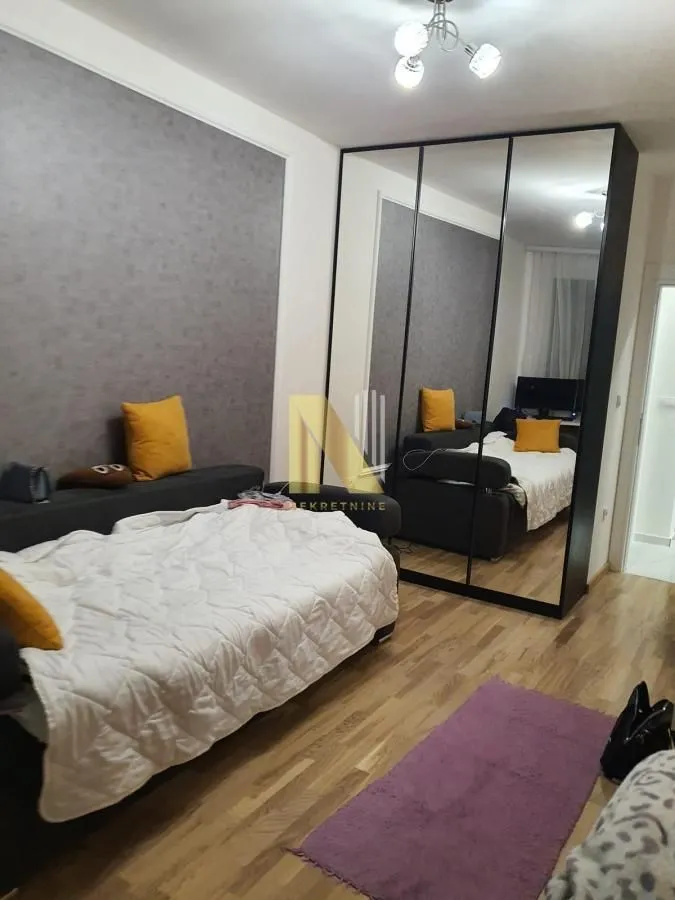 Prodaja, četvorosoban stan, 150m², Banatić, Novi Sad Sve Podlokacije