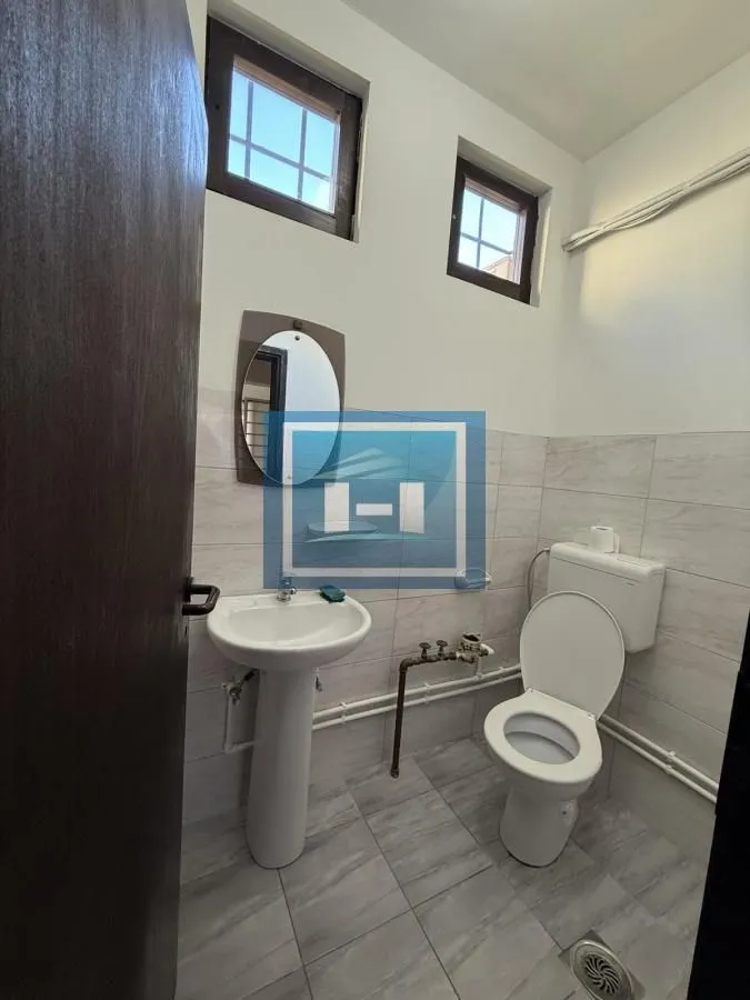 Sale, office space, 66m², Centar, Ćuprija
