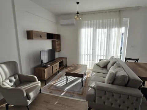 Prodaja, jednosoban stan, 52m², Stari Aerodrom, Podgorica - image 2