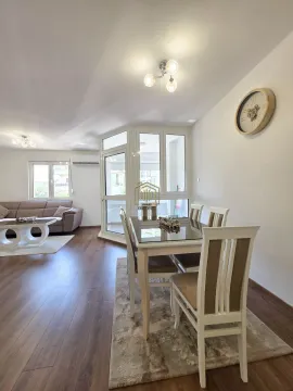 Rent, three bedroom apartment, 100m², City Kvart, Podgorica - image 6