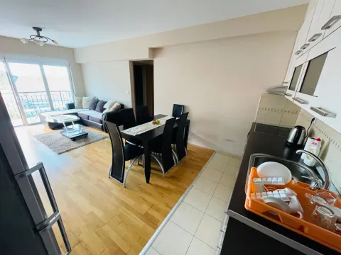 Izdavanje, dvosoban stan, 60m², Budva, Crna Gora - image 2