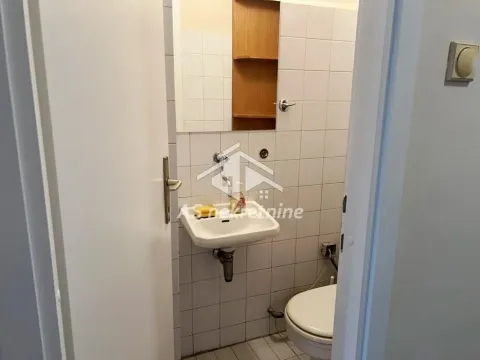 Rent, three bedroom apartment, 88m², Vračar Sve Podlokacije, Beograd - image 20