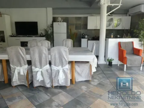 Prodaja, kuća, 380m², Pivara, Jagodina - image 9