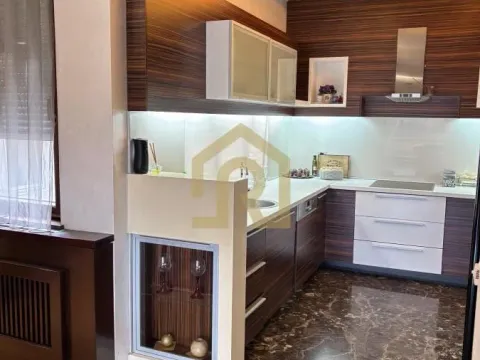 Izdavanje, stan, 240m², Crveni Krst, Beograd - image 6