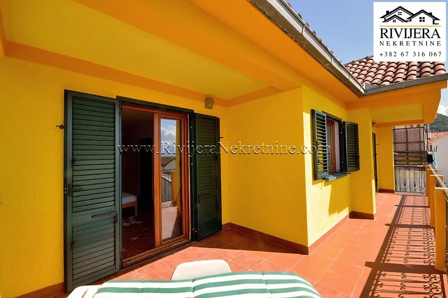 Prodaja, kuća, 260m², Baošići, Herceg Novi