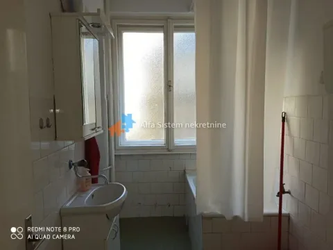 Izdavanje, trosoban stan, 70m², Stari Grad, Beograd - image 12
