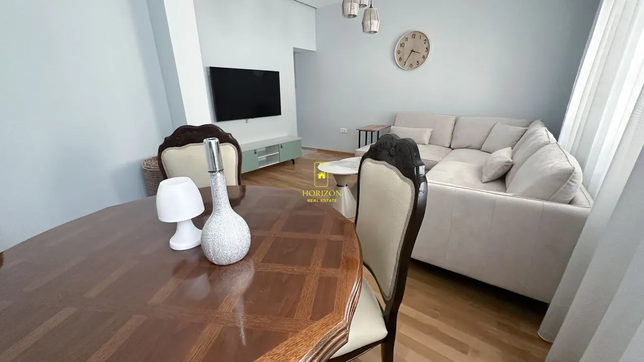 Izdavanje, kuća, 80m², Baston, Podgorica