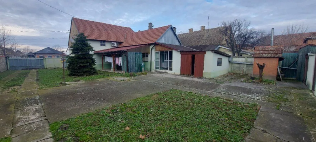 Prodaja, kuća, 142m², Bački Petrovac, Novi Sad