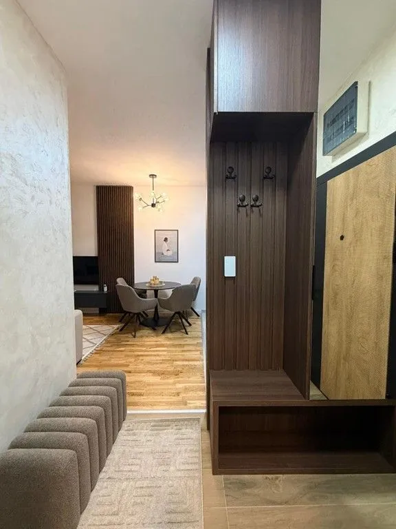 Prodaja, jednosoban stan, 37m², Tološi, Podgorica