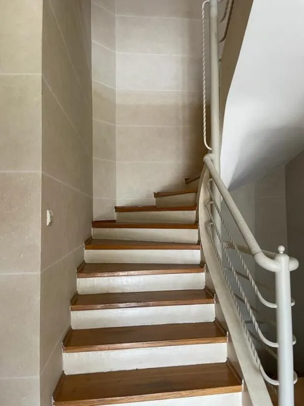 Prodaja, kuća, 254m², Tološi, Podgorica