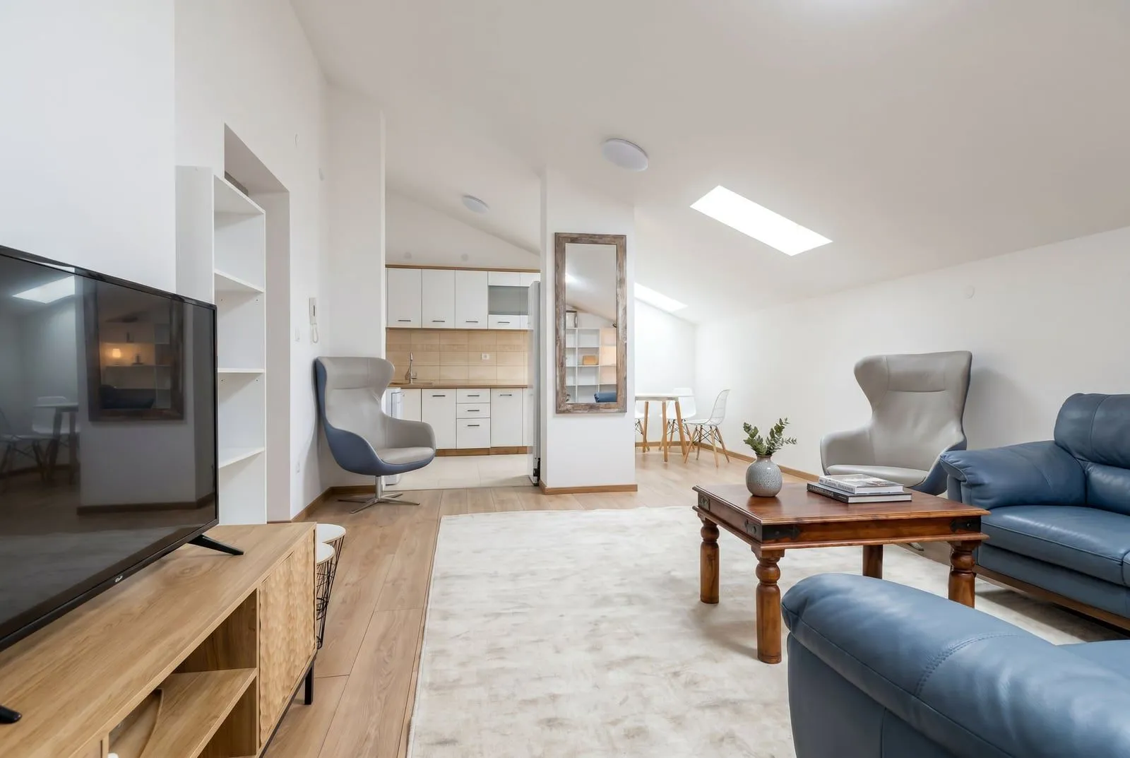 Rent, three bedroom apartment, 100m², Budva, Crna Gora