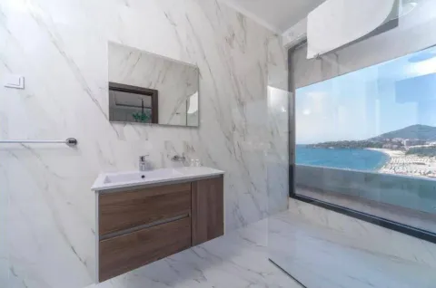 Rent, two bedroom apartment, 115m², Rafailovići, Budva - image 9