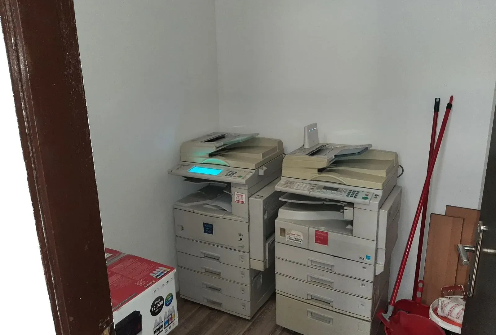 Sale, office space, 295m², Beograd, Srbija