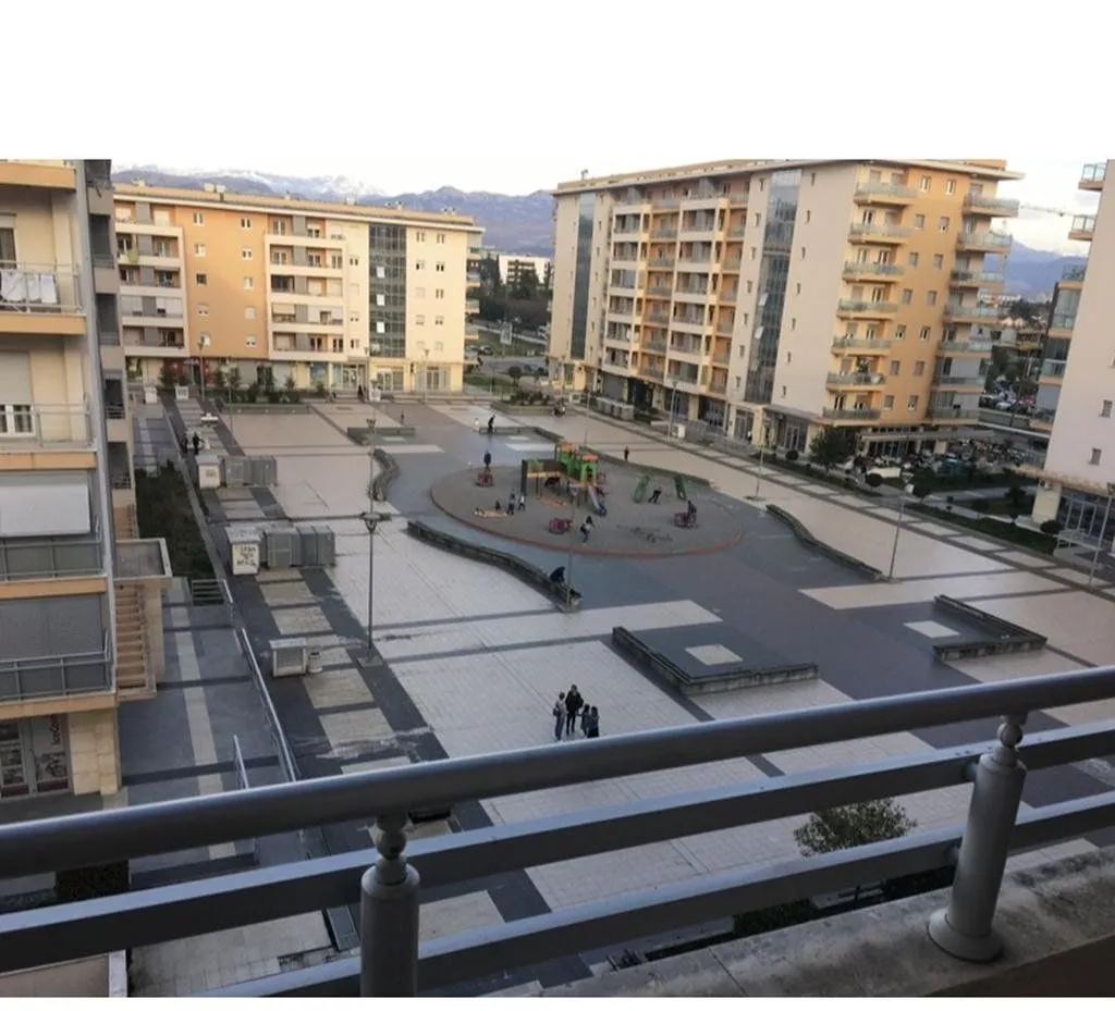 Izdavanje, jednosoban stan, 55m², City Kvart, Podgorica