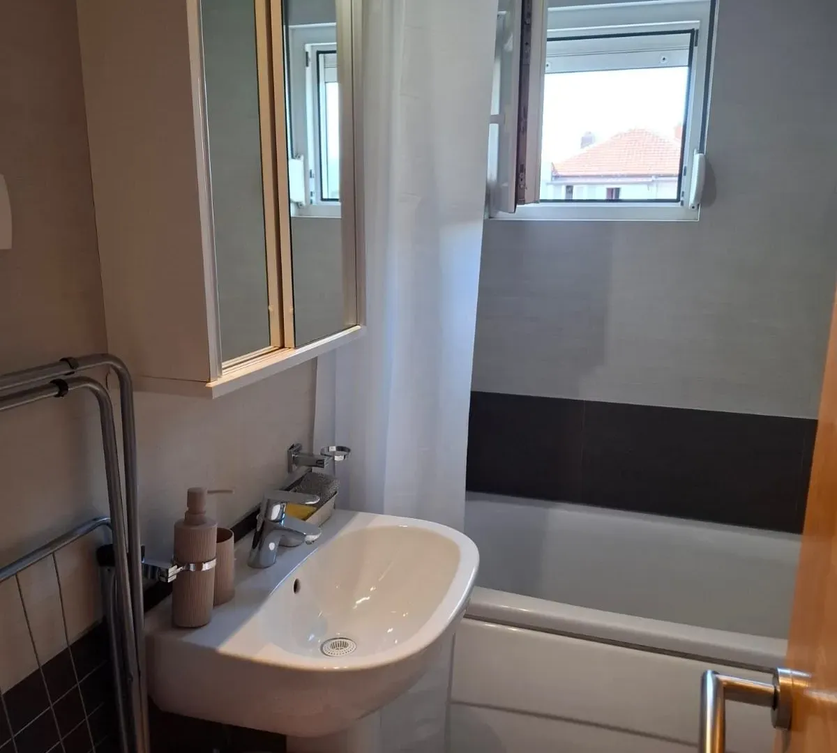 Rent, one bedroom apartment, 50m², Blok 9, Podgorica