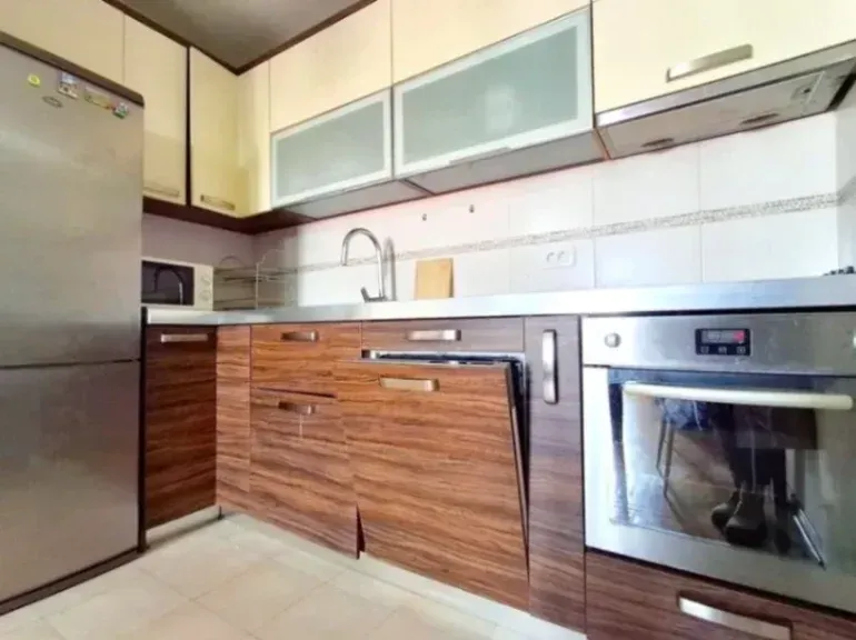 Izdavanje, dvosoban stan, 68m², Stari Aerodrom, Podgorica