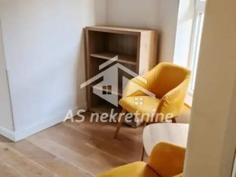 Izdavanje, poslovni prostor, 72m², Kalenić Pijaca, Vračar Sve Podlokacije - image 10