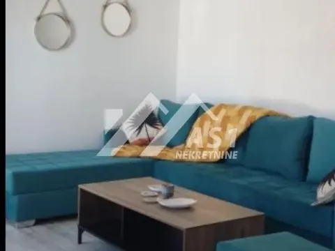 Rent, office space, 350m², Petrovaradin, Novi Sad - image 11