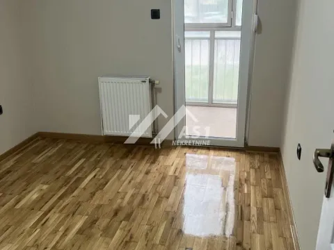 Izdavanje, trosoban stan, 56m², Betanija, Novi Sad Sve Podlokacije - image 3