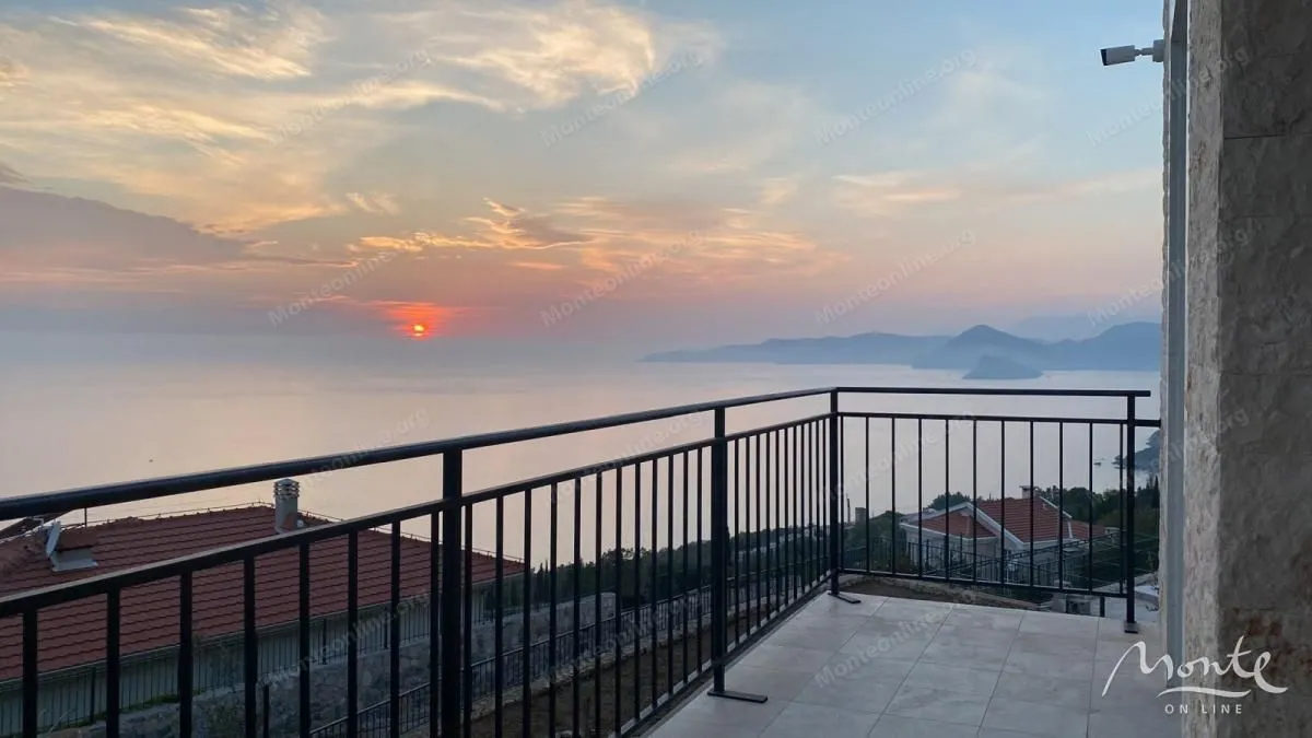 Prodaja, kuća, 203m², Reževići, Budva
