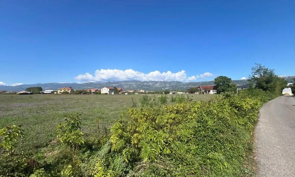 Sale, land lot, 7430m², Spuž, Danilovgrad