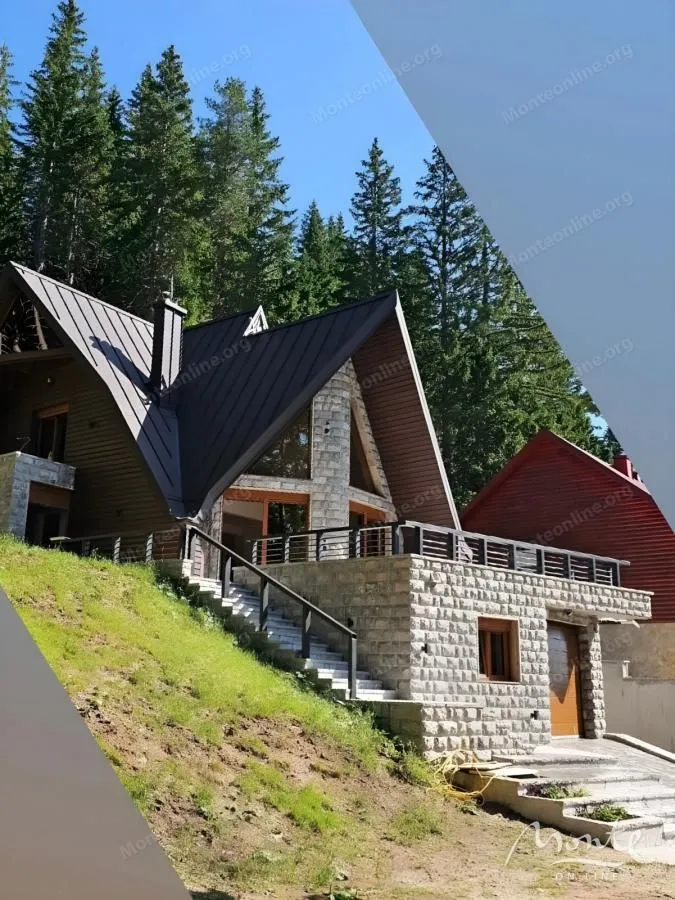 Prodaja, kuća, 160m², Žabljak, Crna Gora
