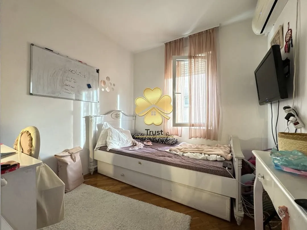 Prodaja, dvosoban stan, 50m², Blok 9, Podgorica