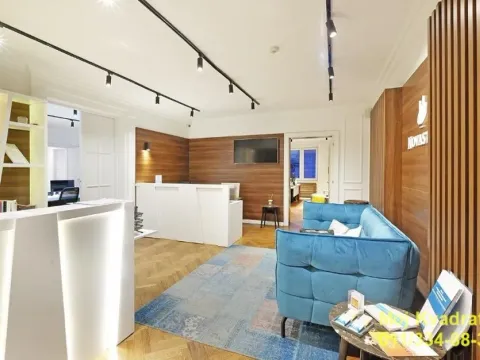 Izdavanje, poslovni prostor, 240m², Stari Grad, Beograd - image 2