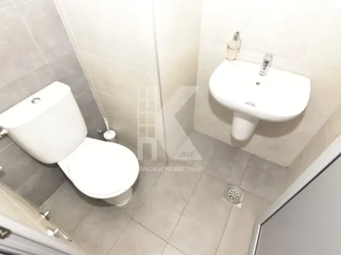 Izdavanje, poslovni prostor, 105m², Tološka šuma, Podgorica - image 6