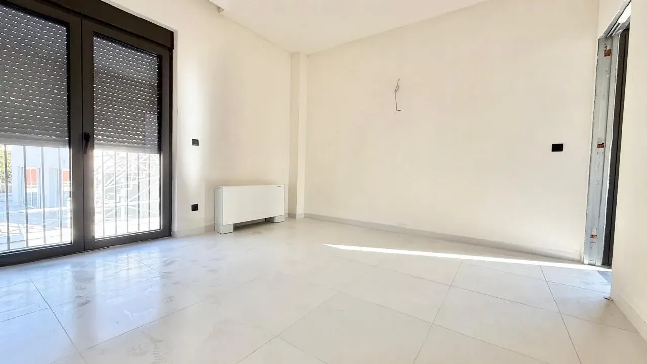 Sale, three bedroom apartment, 236m², Centar, Tivat