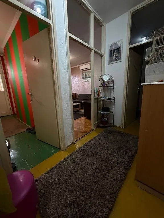 Prodaja, dvosoban stan, 64m², Gintaš, Podgorica