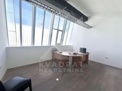 Rent, office space, 1850m², Zabjelo, Podgorica - image 37