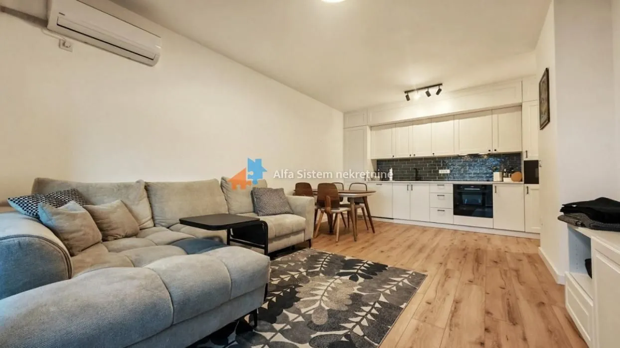 Izdavanje, trosoban stan, 67m², Banovo Brdo, Beograd