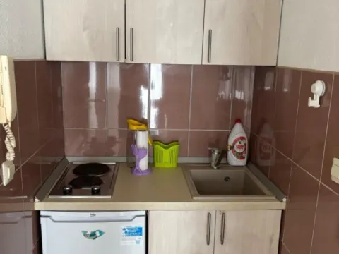 Izdavanje, jednosoban stan, 40m², Kalimanj, Tivat - image 7