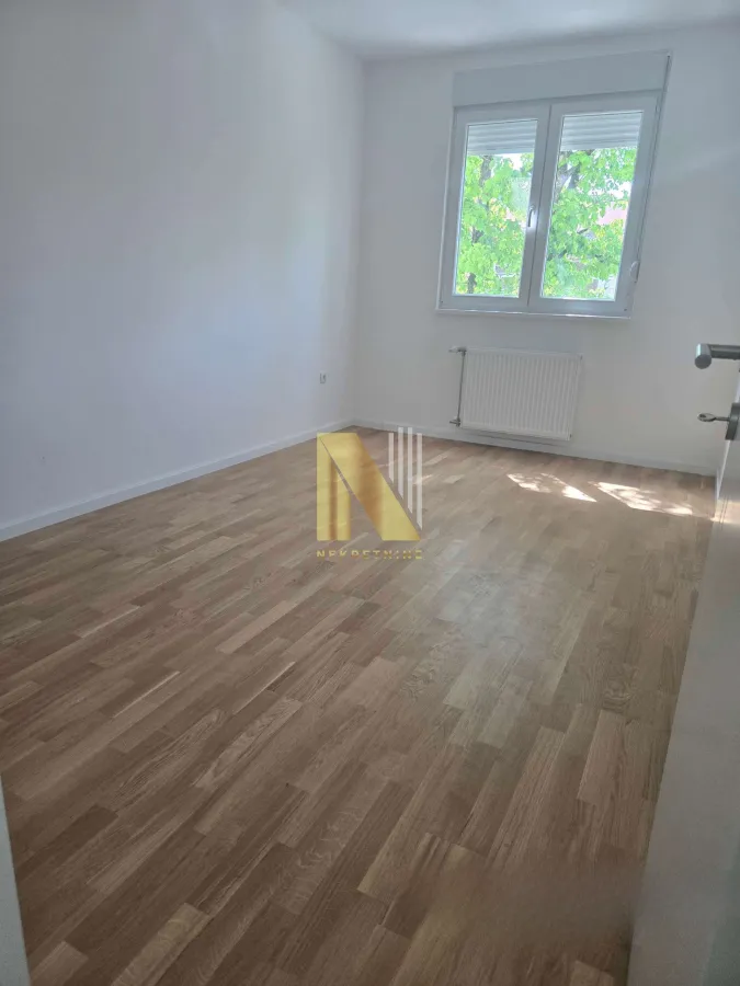 Prodaja, četvorosoban stan, 79m², Podbara, Novi Sad Sve Podlokacije