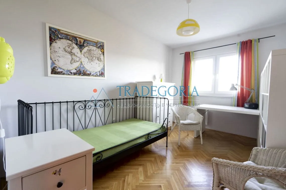 Prodaja, trosoban stan, 103m², Bar, Crna Gora