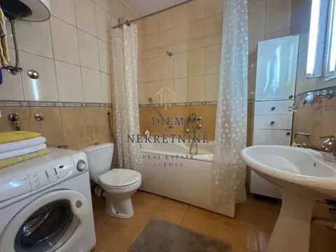 Izdavanje, dvosoban stan, 72m², Podgorica, Crna Gora - image 3