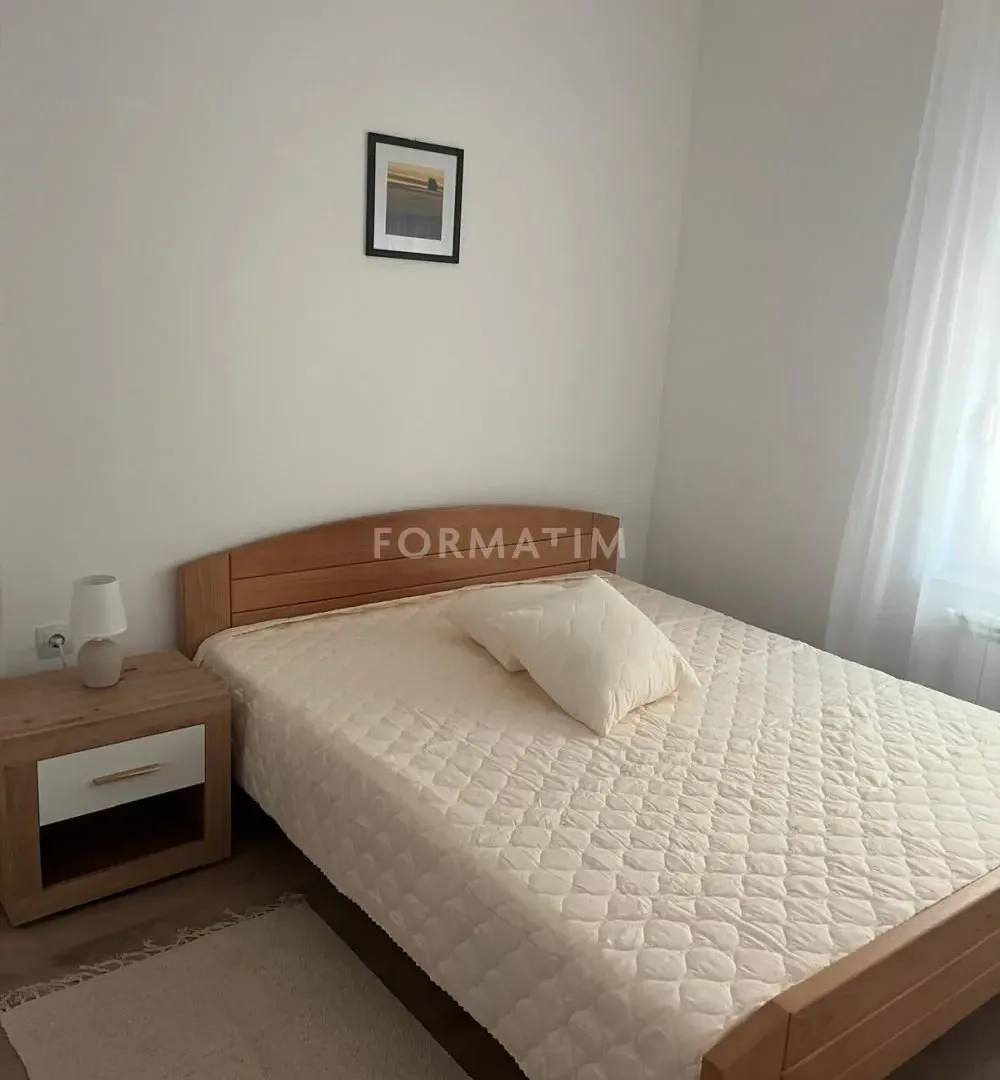 Rent, one bedroom apartment, 40m², Stari Grad, Beograd