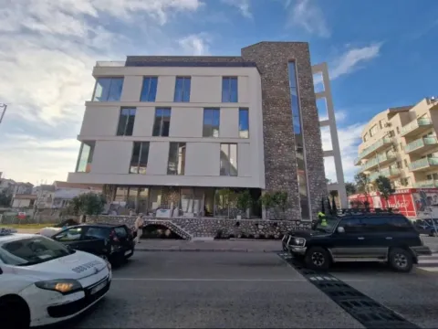 Prodaja, dvosoban stan, 91m², Centar, Budva - image 1