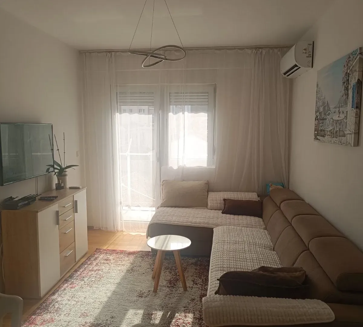 Izdavanje, jednosoban stan, 36m², Lazi, Budva