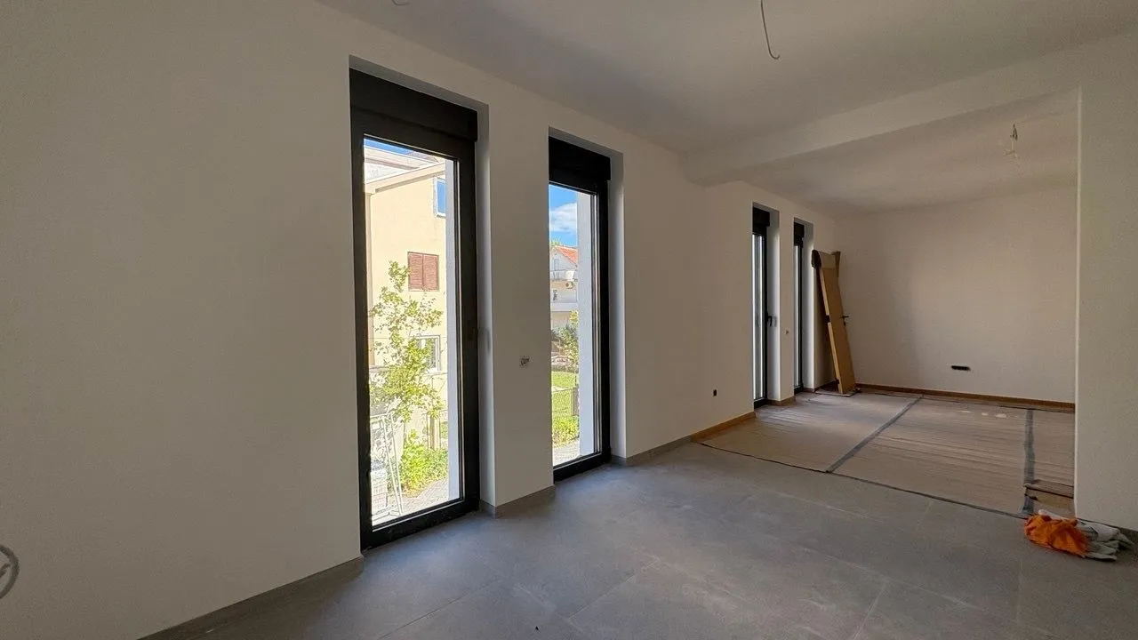 Sale, two bedroom apartment, 6837m², Tivat, Crna Gora