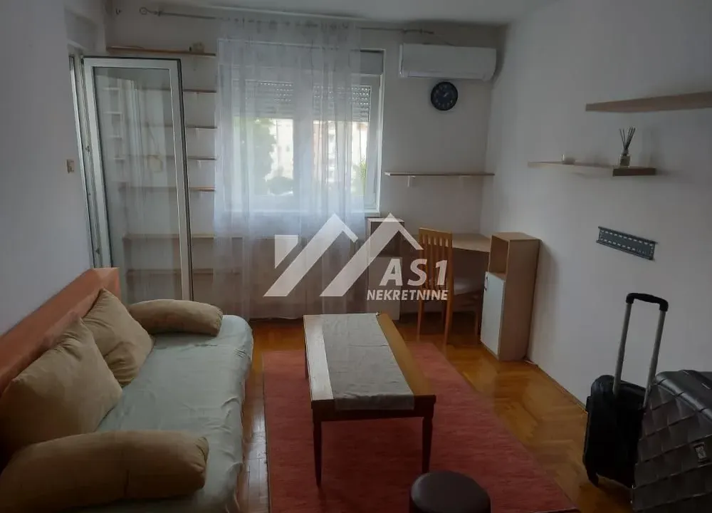 Izdavanje, jednosoban stan, 34m², Grbavica, Novi Sad Sve Podlokacije