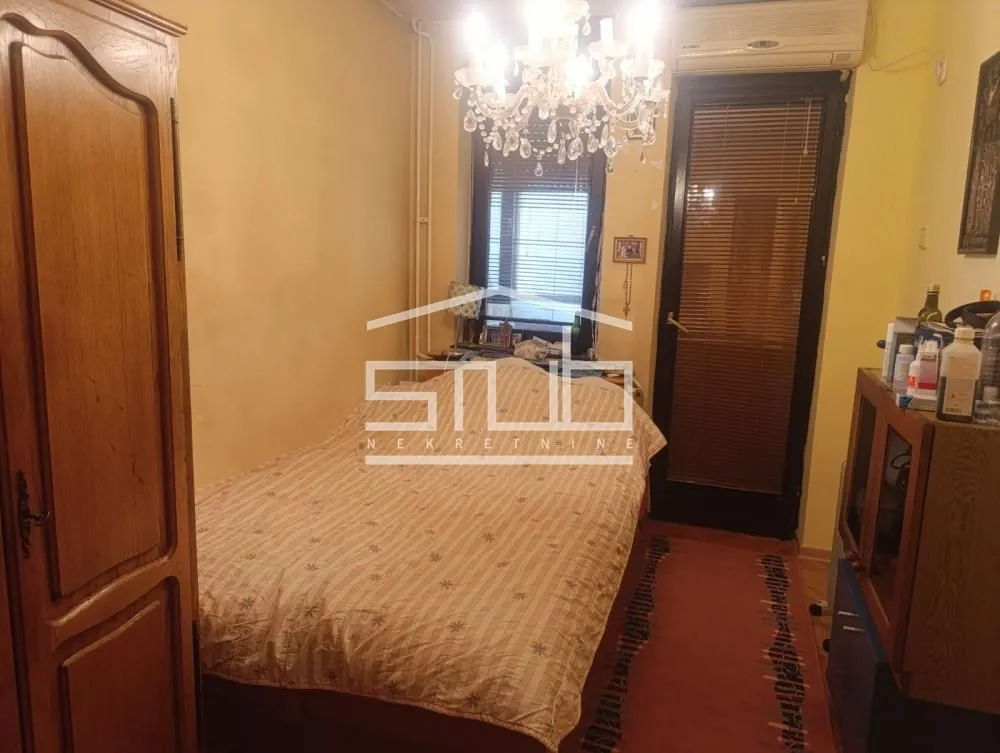 Prodaja, četvorosoban stan, 90m², Cerak, Beograd