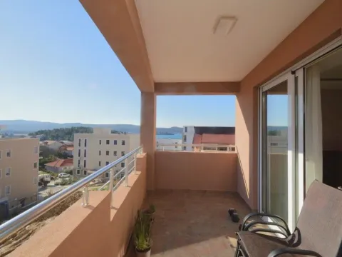 Prodaja, dvosoban stan, 84m², Kava, Tivat